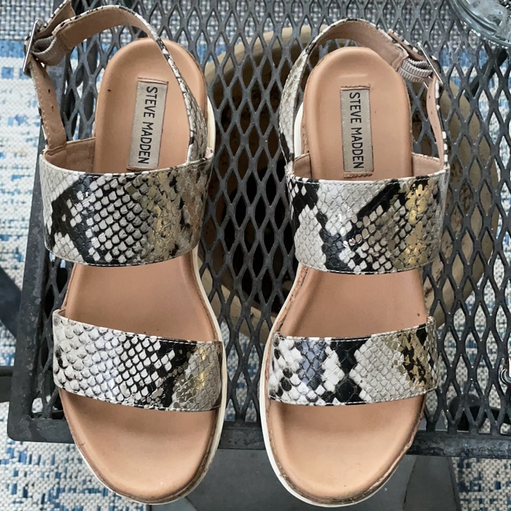 Steve Madden (Brenda) wedge sandals - Picture 2 of 8